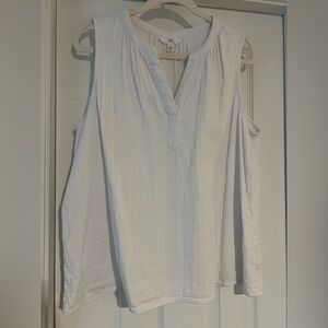 Time and Tru Sleeveless Blouse